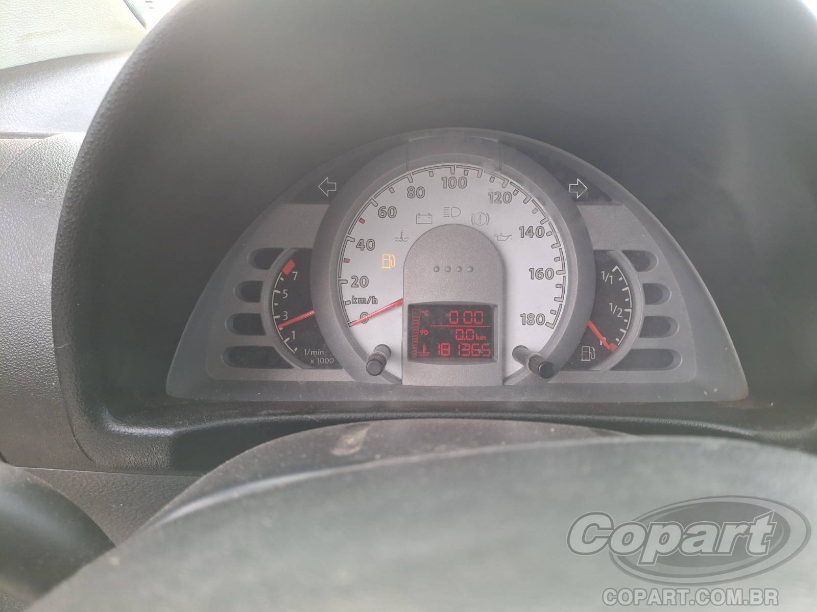 2009 VOLKSWAGEN FOX — foto 8 de 12