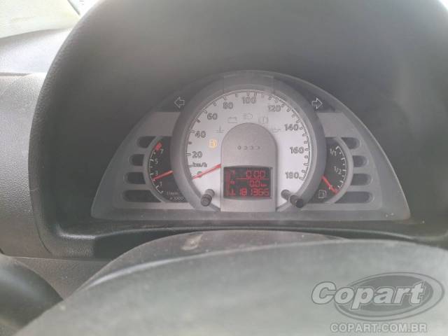 2009 VOLKSWAGEN FOX 