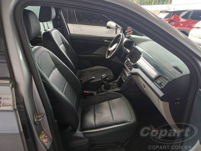 2024 VOLKSWAGEN T-CROSS 