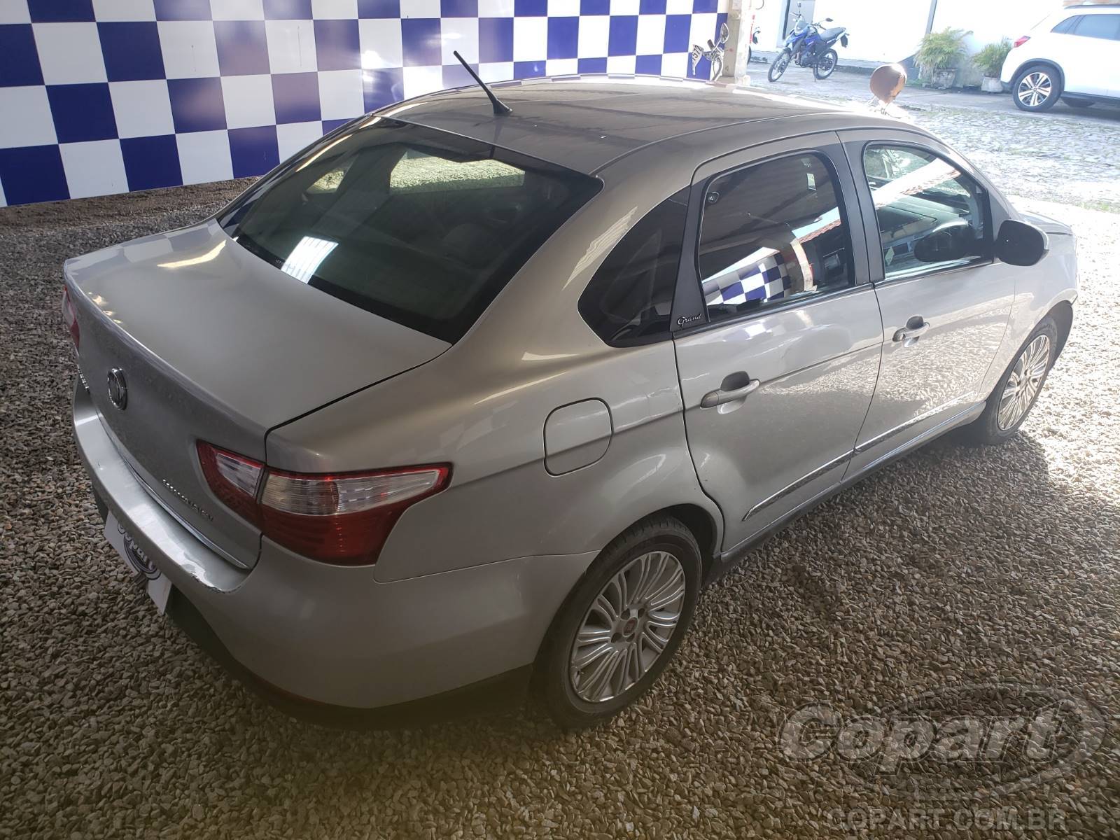 Foto 4: 2014 FIAT GRAND SIENA