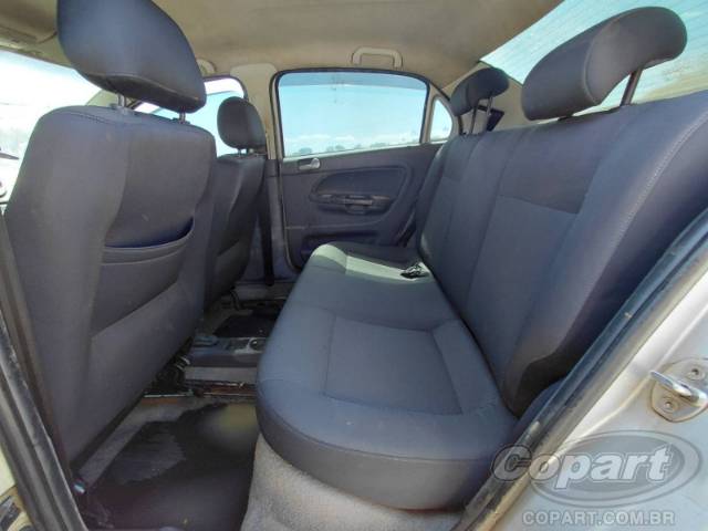 2011 VOLKSWAGEN VOYAGE 