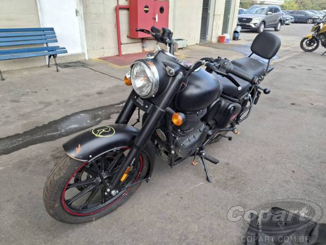 2025 ROYAL ENFIELD CLASSIC 