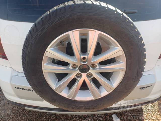 2014 VOLKSWAGEN FOX 