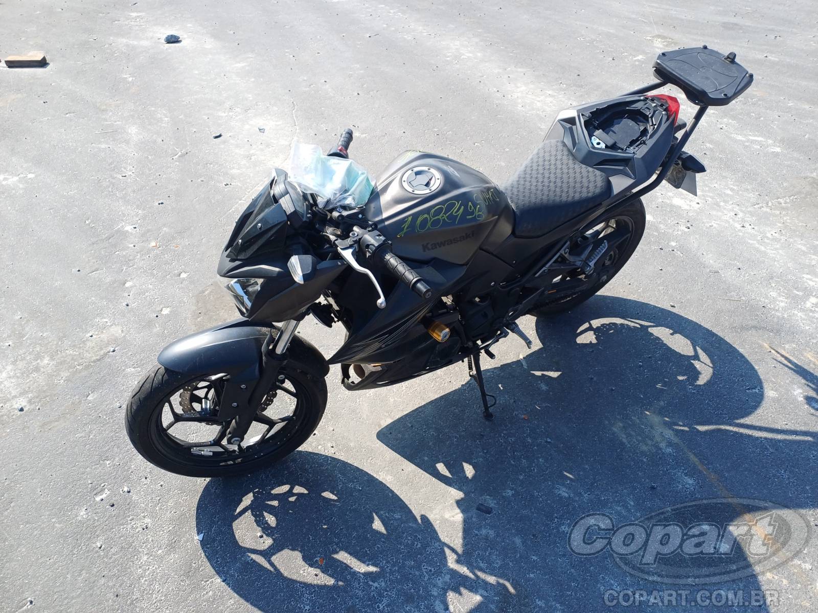Foto 2: KAWASAKI Z300