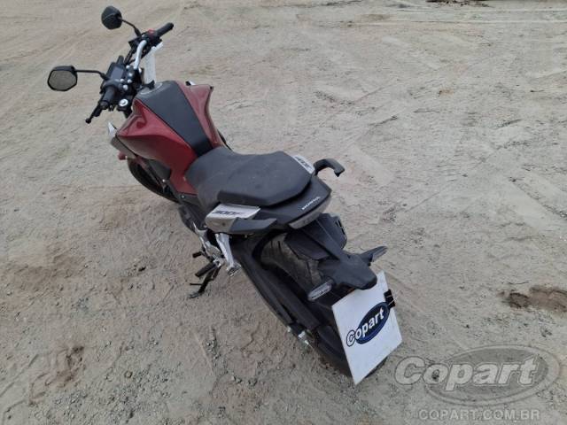 2026 HONDA CB 300F 