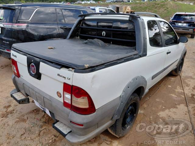 2013 FIAT STRADA 