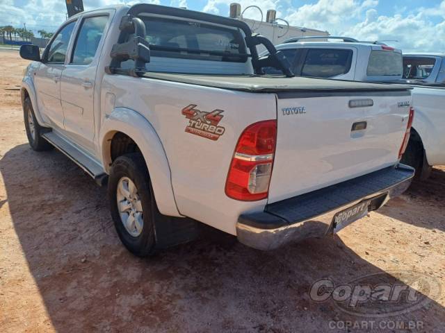 2015 TOYOTA HILUX CD 