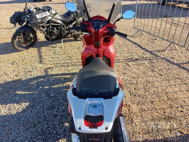 2017 HONDA SH 