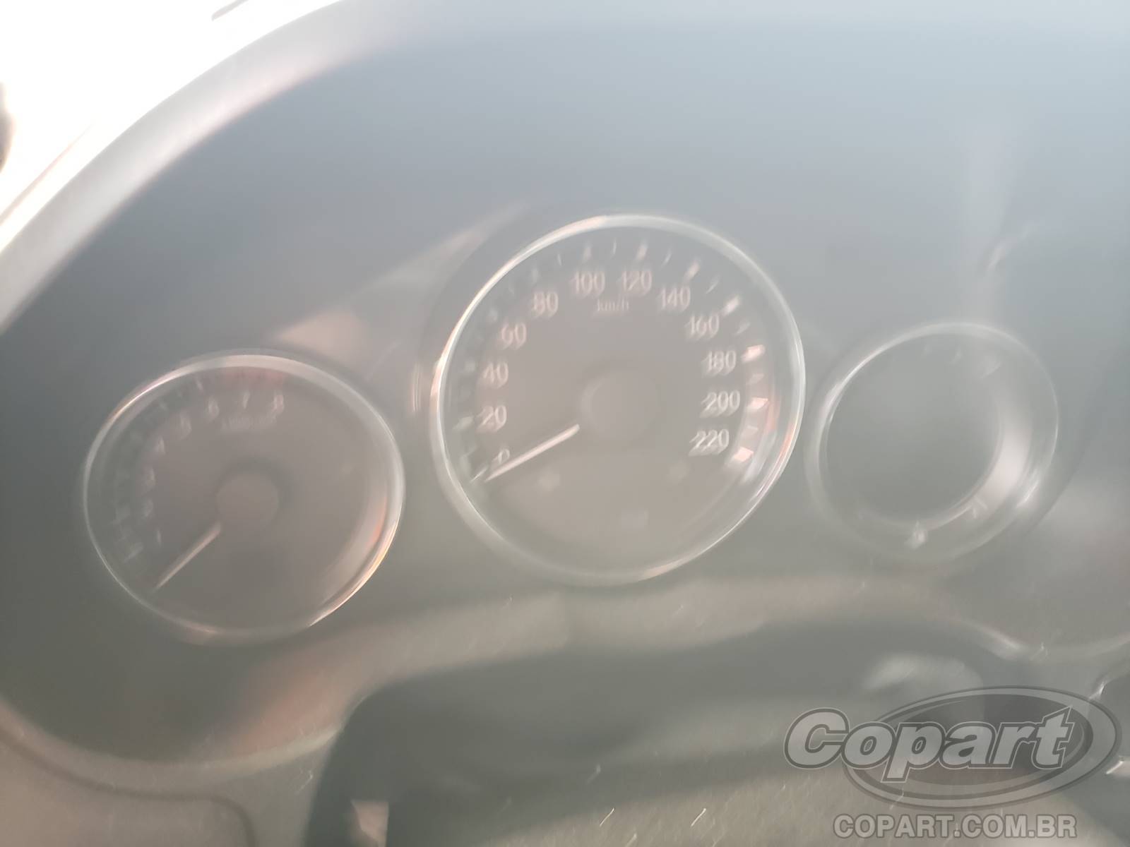 Foto 8 de 10: 2015 HONDA CITY