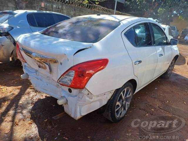 2016 NISSAN VERSA 