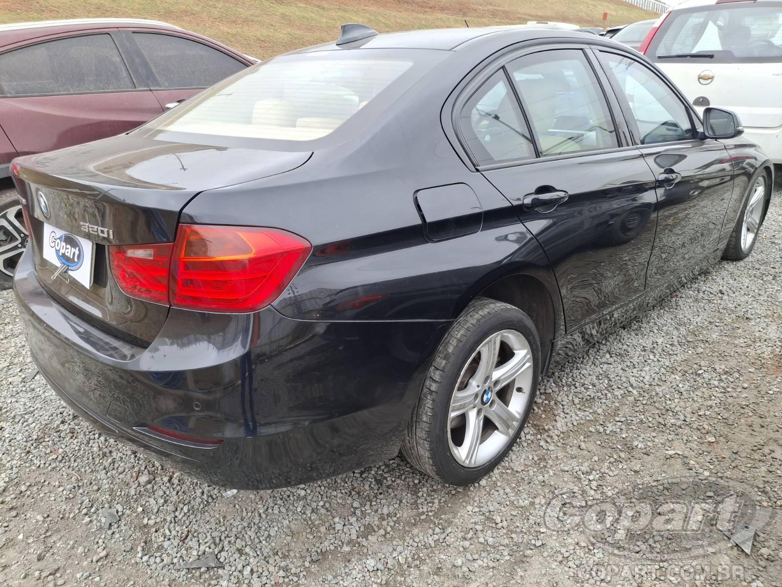 2015 BMW SERIE 3 — foto 4 de 13