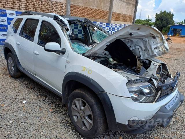 2020 RENAULT DUSTER 