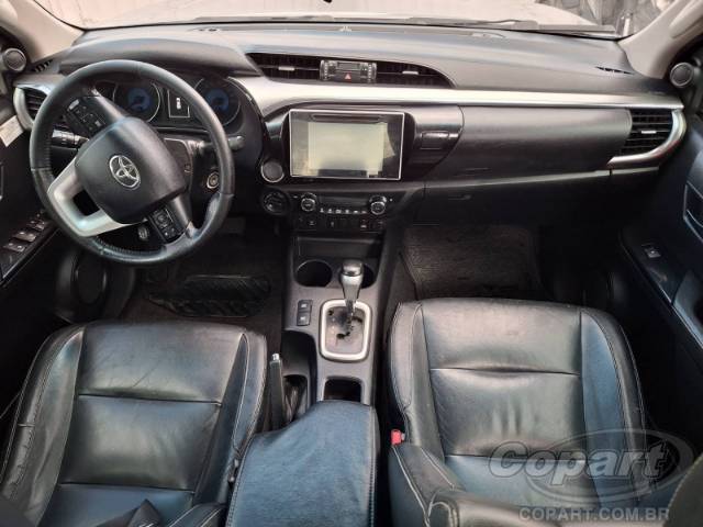 2017 TOYOTA HILUX CD 