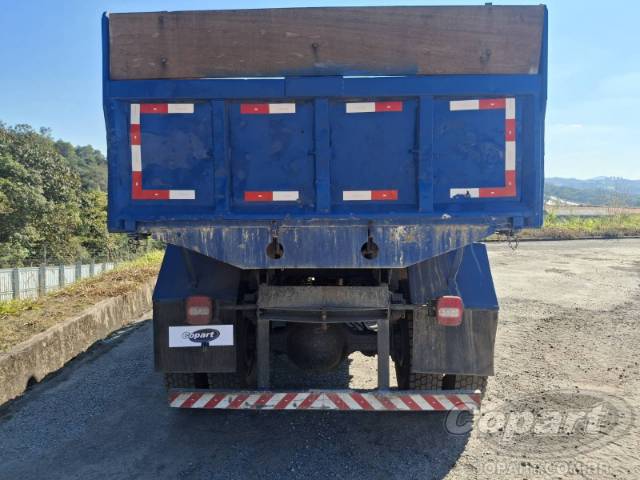 2011 FORD CARGO 1517E 