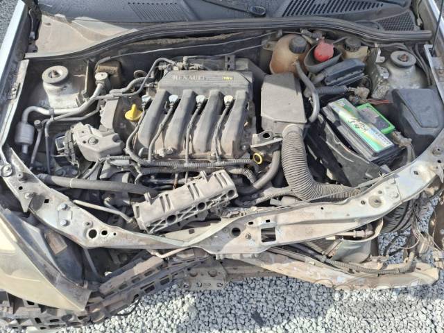 2005 RENAULT CLIO SEDAN 