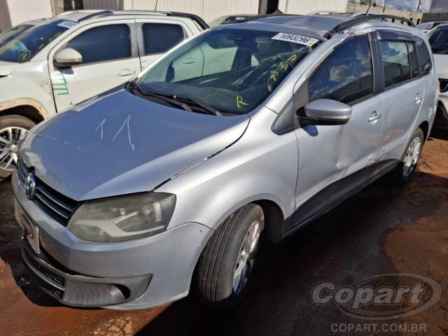 2011 VOLKSWAGEN SPACEFOX 