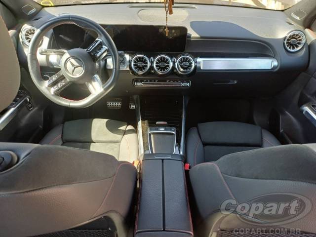 2025 MERCEDES BENZ GLB 