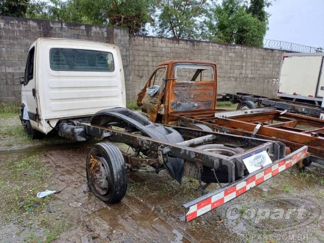 2015 IVECO DAILY CHASSI 