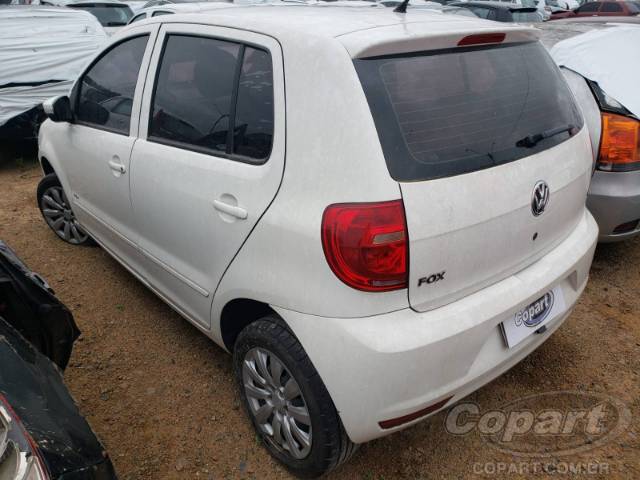 2011 VOLKSWAGEN FOX 