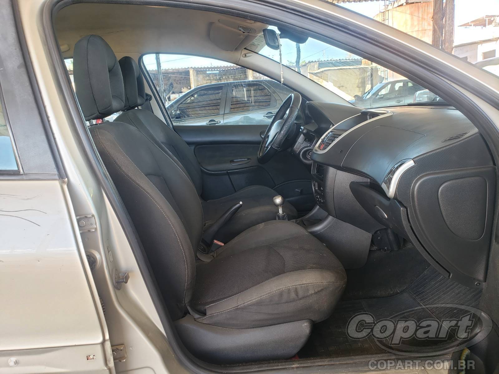 2011 PEUGEOT 207 PASSION — leilão em Eusébio/CE (foto 5)