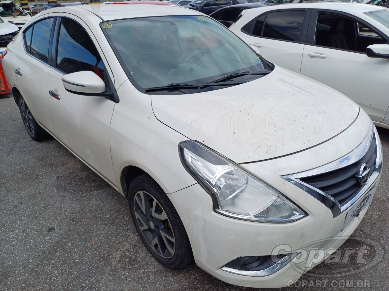 NISSAN VERSA 2016