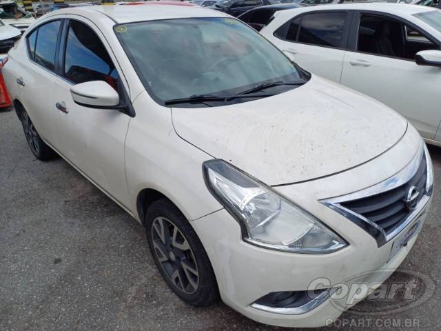 2016 NISSAN VERSA 