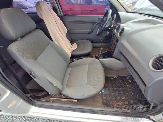 2010 VOLKSWAGEN GOL 