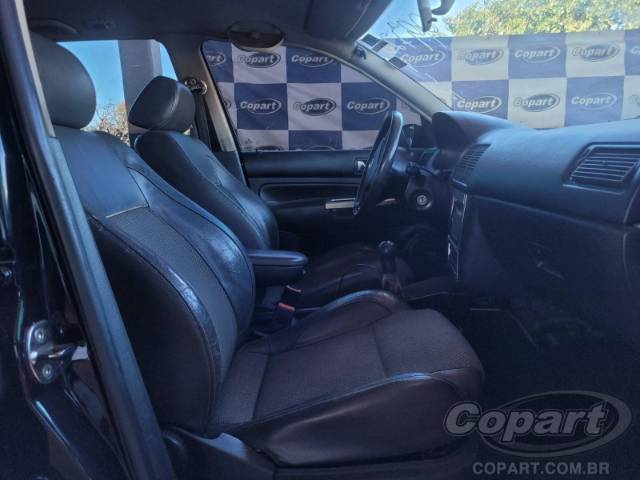 2010 VOLKSWAGEN GOLF 