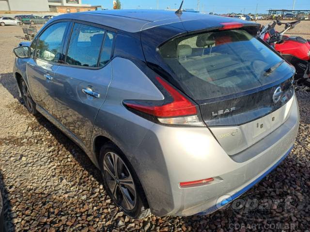 2020 NISSAN LEAF 