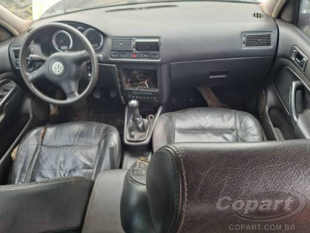 2005 VOLKSWAGEN GOLF 