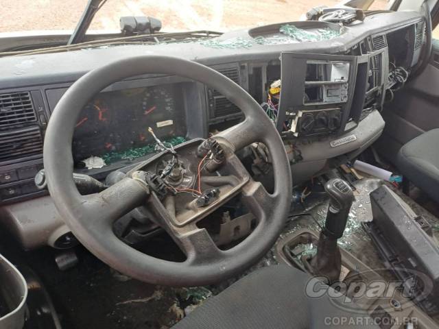 2008 VOLKSWAGEN CONSTELLATION 