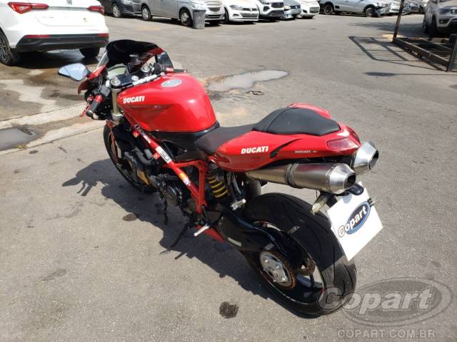 2013 DUCATI SUPERBIKE 