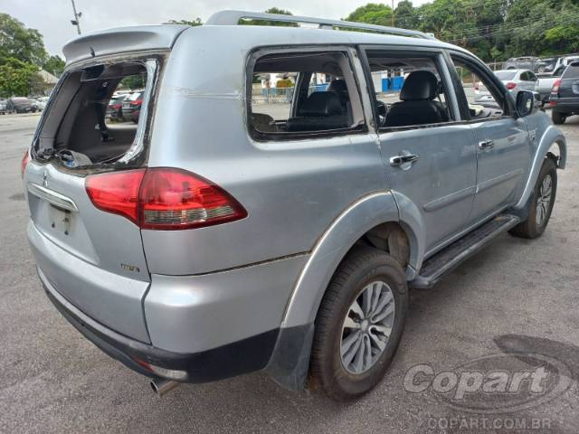 2017 MITSUBISHI PAJERO 