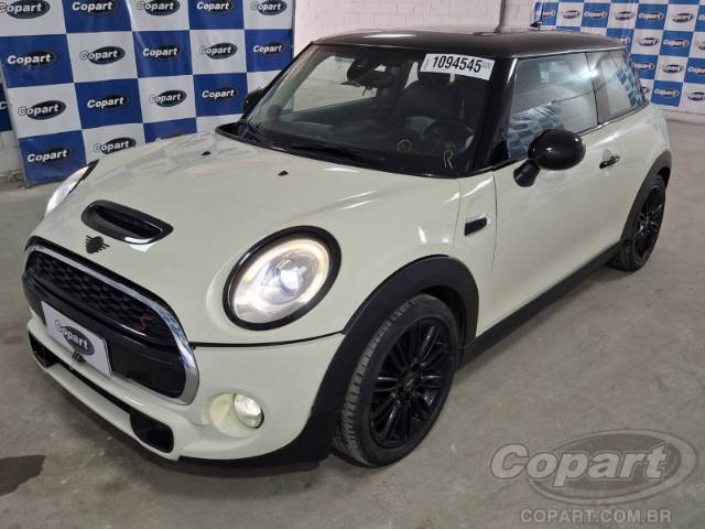 2016 MINI COOPER 