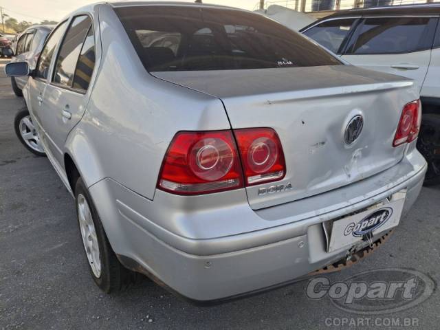 2009 VOLKSWAGEN BORA 
