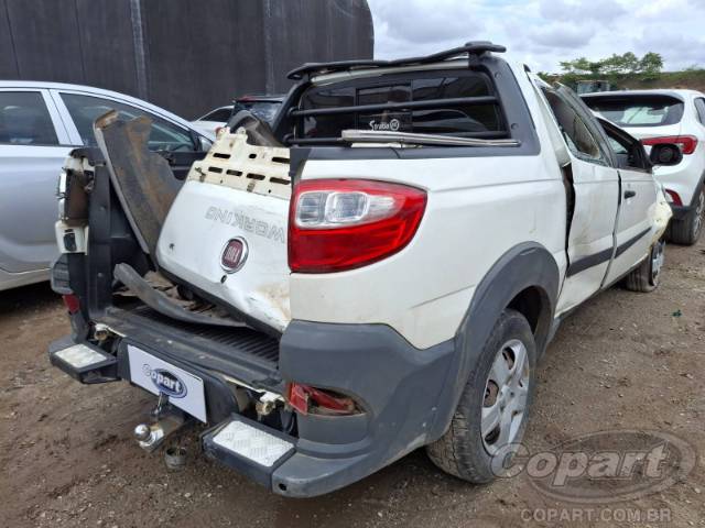 2015 FIAT STRADA CD 