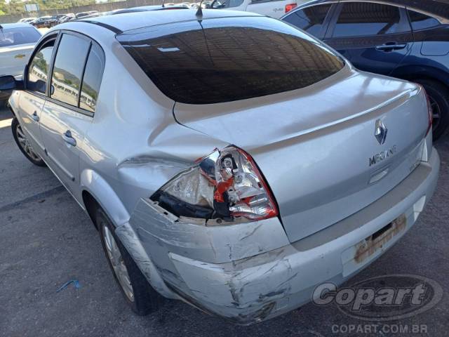 2010 RENAULT MEGANE SEDAN 
