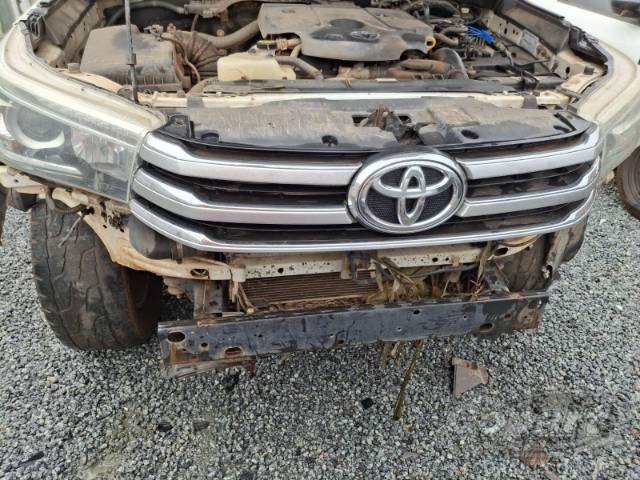 2016 TOYOTA HILUX CD 
