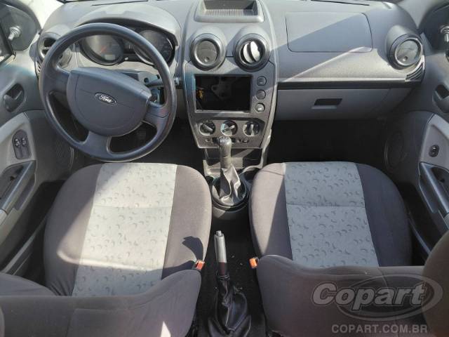 2010 FORD FIESTA 