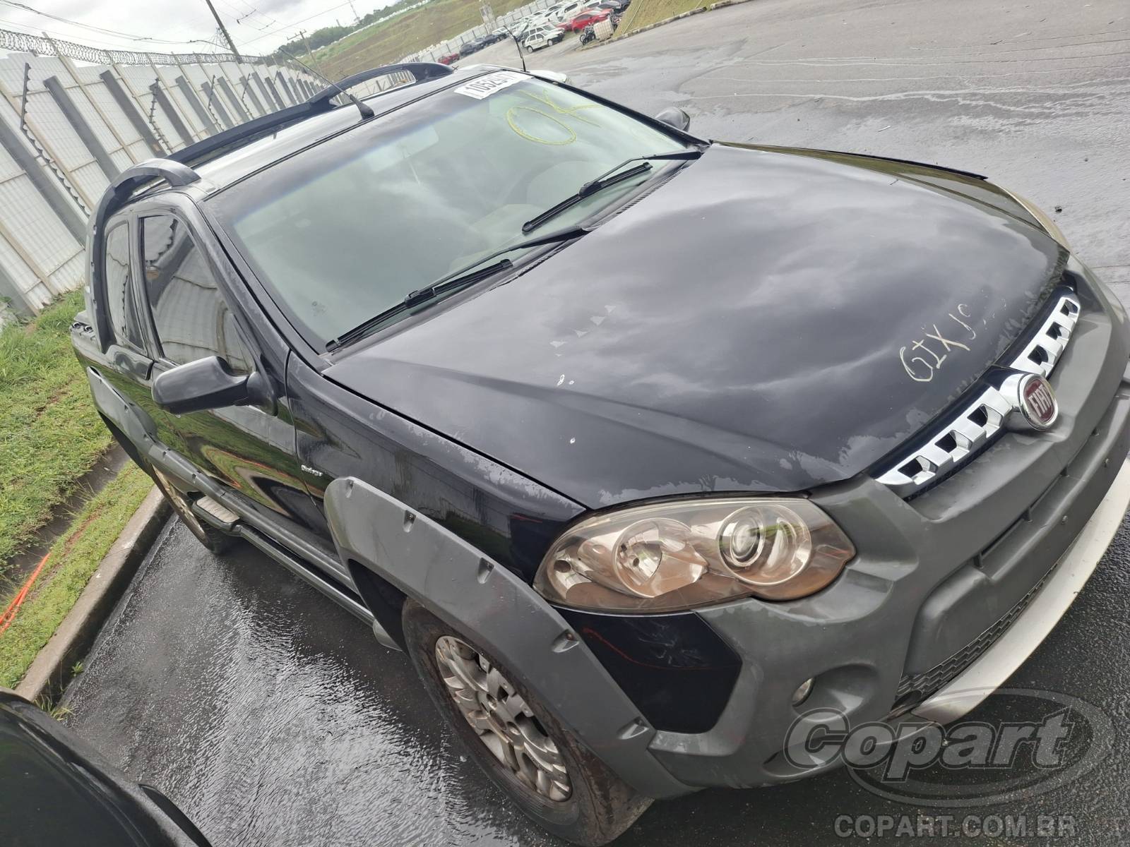 Fiat Strada CD Adventure Dualogic 1.8 16V 2013