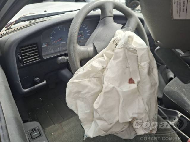 2004 TOYOTA HILUX CD 