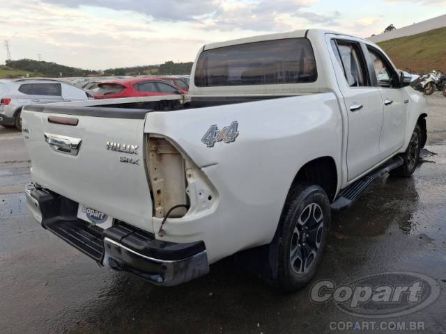 2023 TOYOTA HILUX CD 