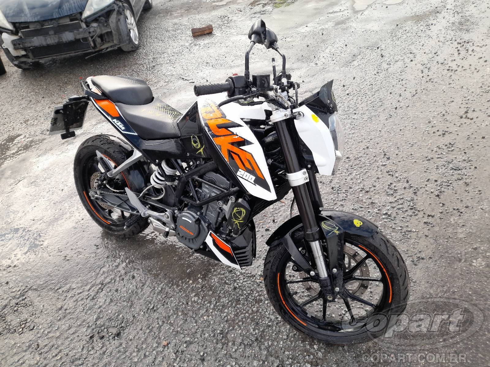 KTM 200 Duke 2017 Colisão