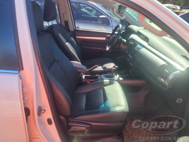 2024 TOYOTA HILUX CD 