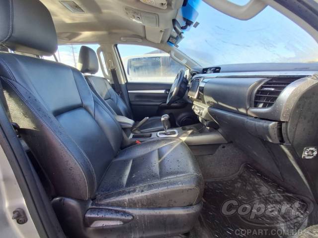 2017 TOYOTA HILUX CD 