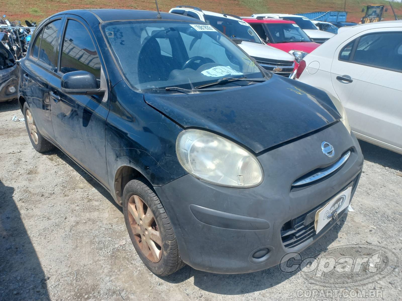 Veículo Nissan March NISSAN MARCH 2013 2013 em leilão