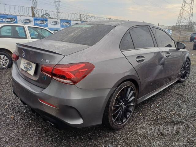 2022 MERCEDES BENZ CLASSE A SEDAN 