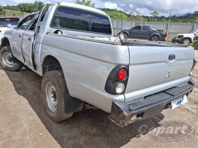 2011 MITSUBISHI L200 OUTDOOR CD 