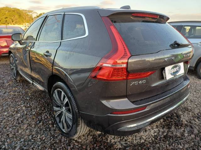 2022 VOLVO XC60 