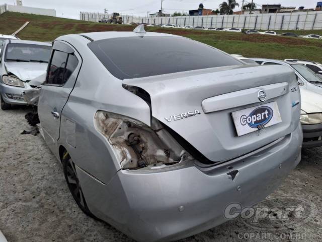 2014 NISSAN VERSA 